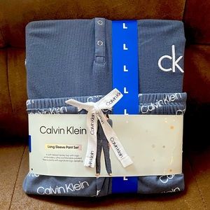 Calvin Klein Pajama Set Large